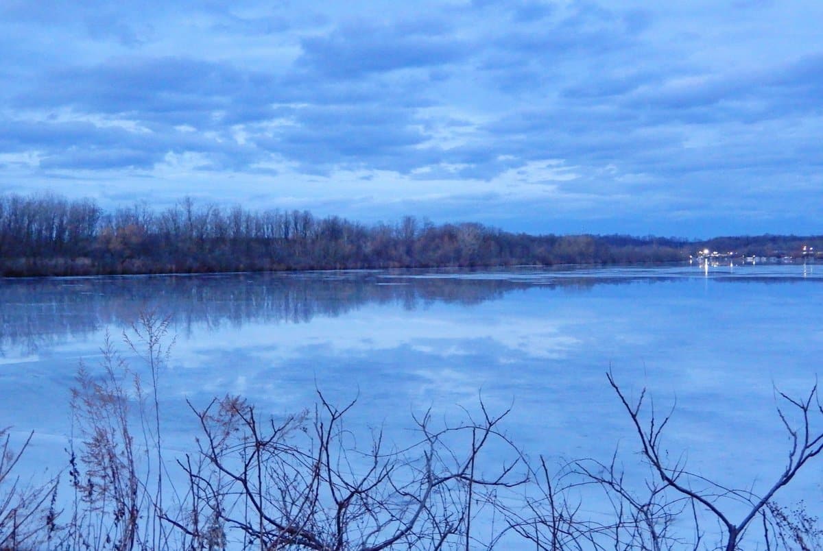 Blue hour on the Erie Canal (photo)
