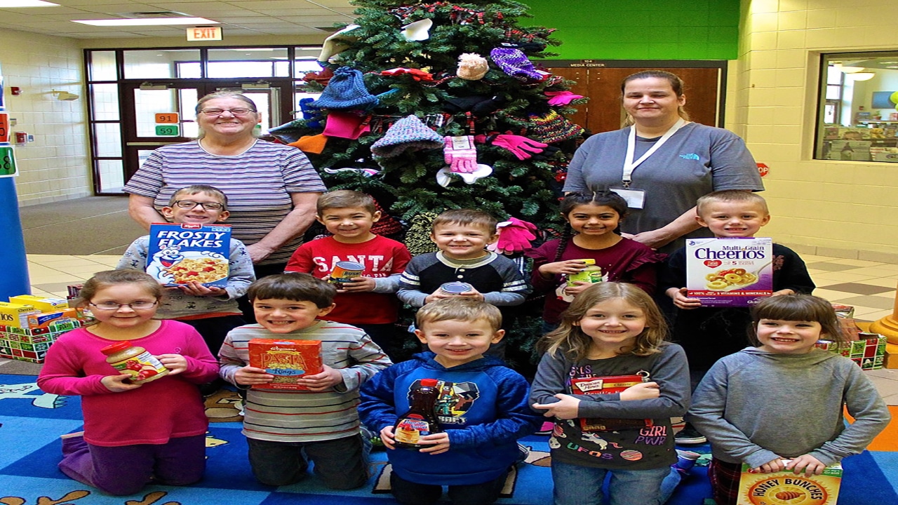 Perkins students learn the value of helping the Newark Food Closet