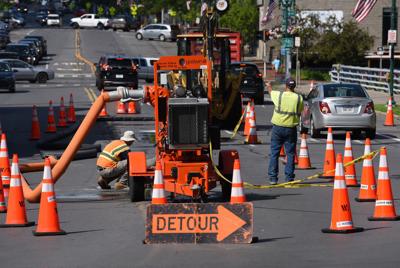 Falling concrete forces closure in downtown Auburn