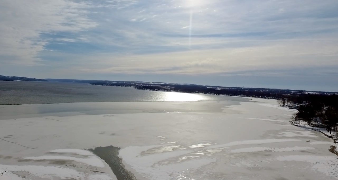 Snowy, icy day on Owasco (photo) Snowy, icy day on Owasco (photo)