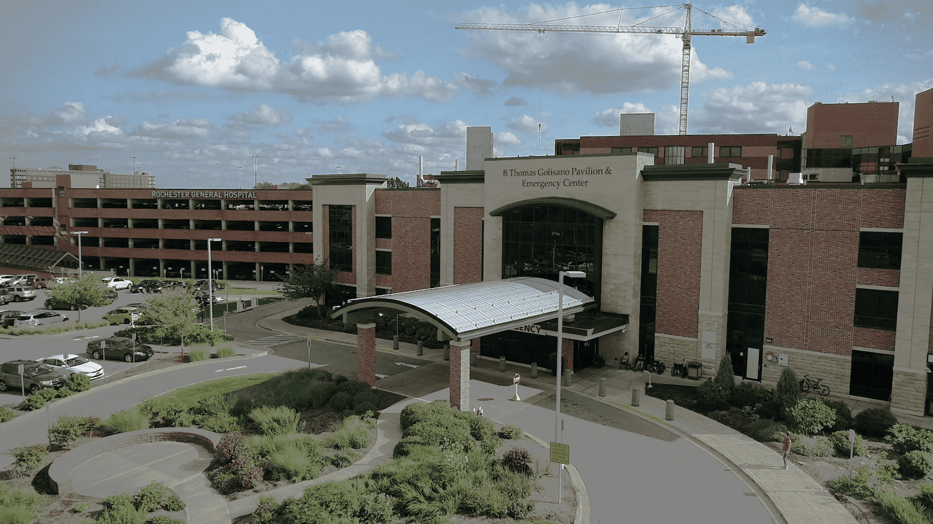 Rochester Regional Health, URMC begin allowing visitors at hospitals on Thursday Rochester Regional Health, URMC begin allowing visitors at hospitals on Thursday