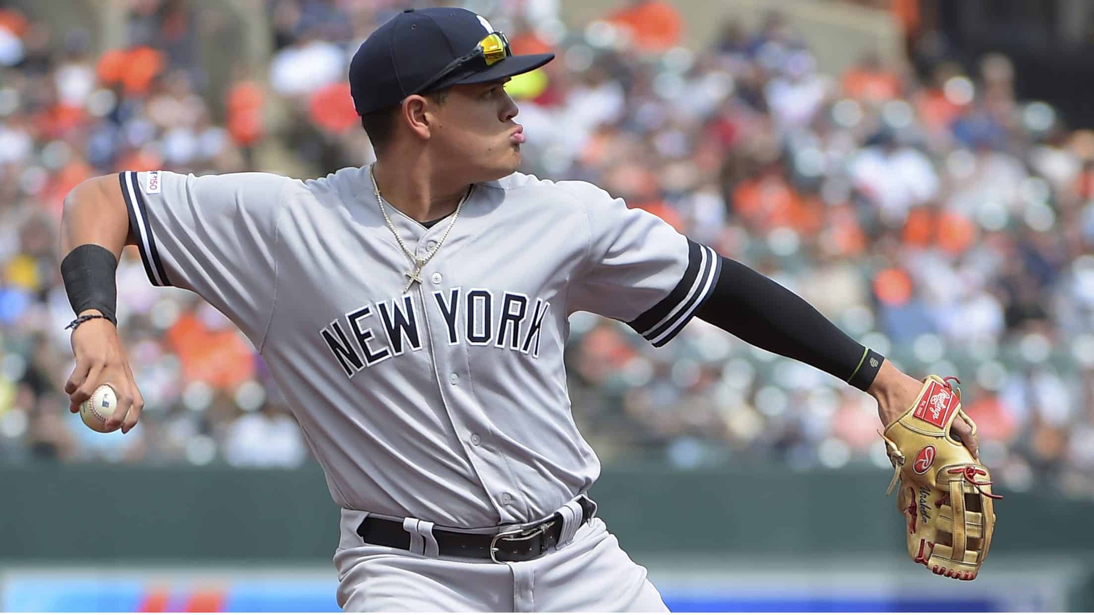 Yankees’ Gio Urshela undergoes surgery to remove bone chip from elbow Yankees’ Gio Urshela undergoes surgery to remove bone chip from elbow
