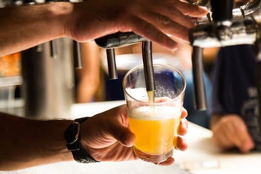 Trump’s overtime and tip tax break: What it means for workers in 2025 Trump’s overtime and tip tax break: What it means for workers in 2025
