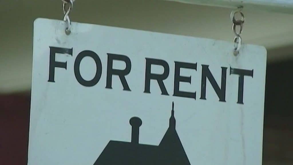 Auburn councilor calls for housing committee as residents describe unsafe rentals (video)