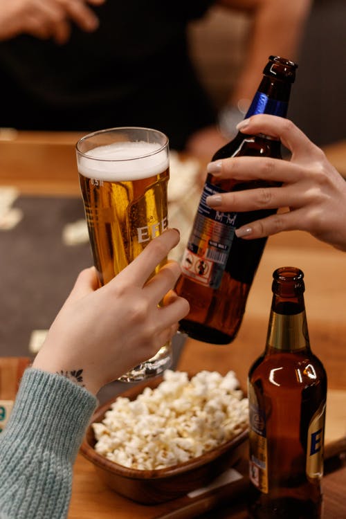 NY movie theaters to serve beer and wine, businesses excited over new change