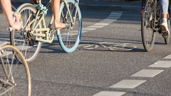 SAFETY MOMENT: National Bike and Roll to School Day SAFETY MOMENT: National Bike and Roll to School Day