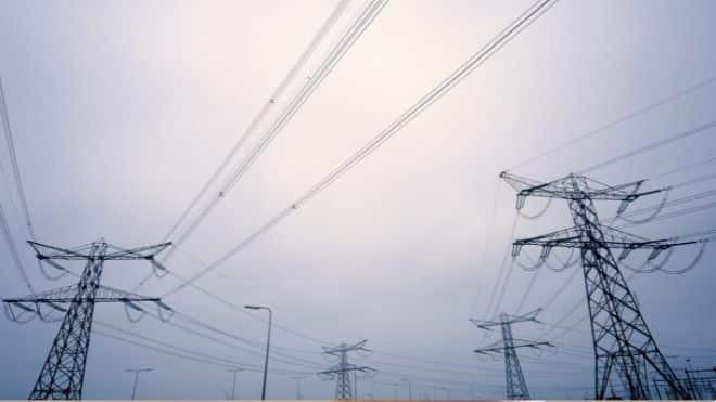 power grids that may end up with rolling blackouts in California after a heatwave and high temperatures.