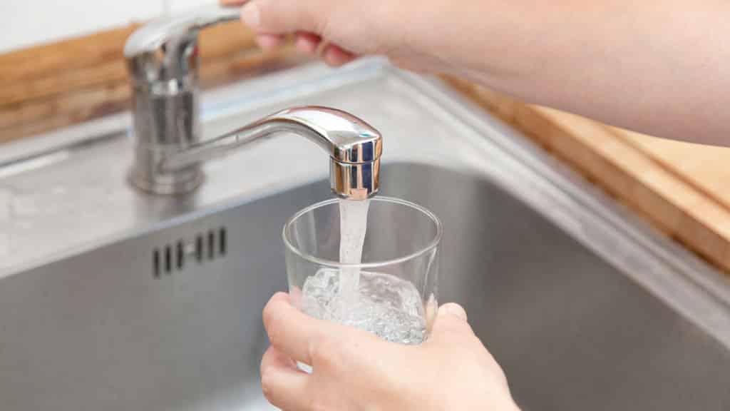 Boil water order issued for two Waterloo streets after main breaks Boil water order issued for two Waterloo streets after main breaks