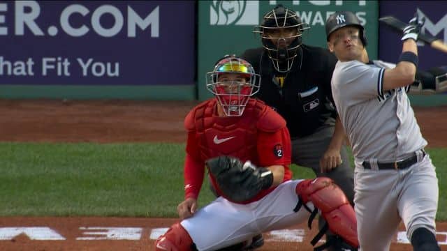 Yankees edge Red Sox in series opener