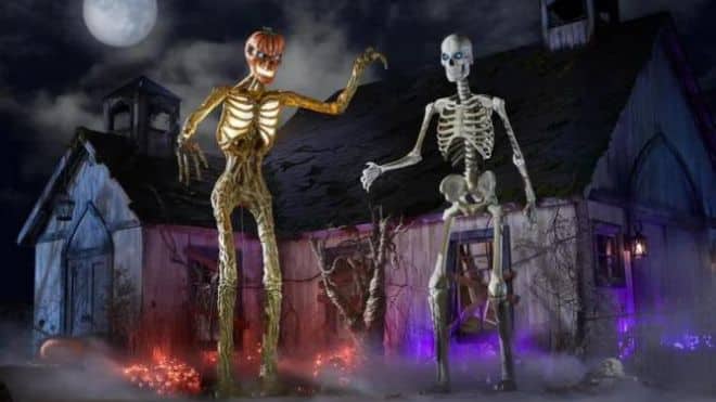 Giant 12 foot skeletons are back at Home Depot