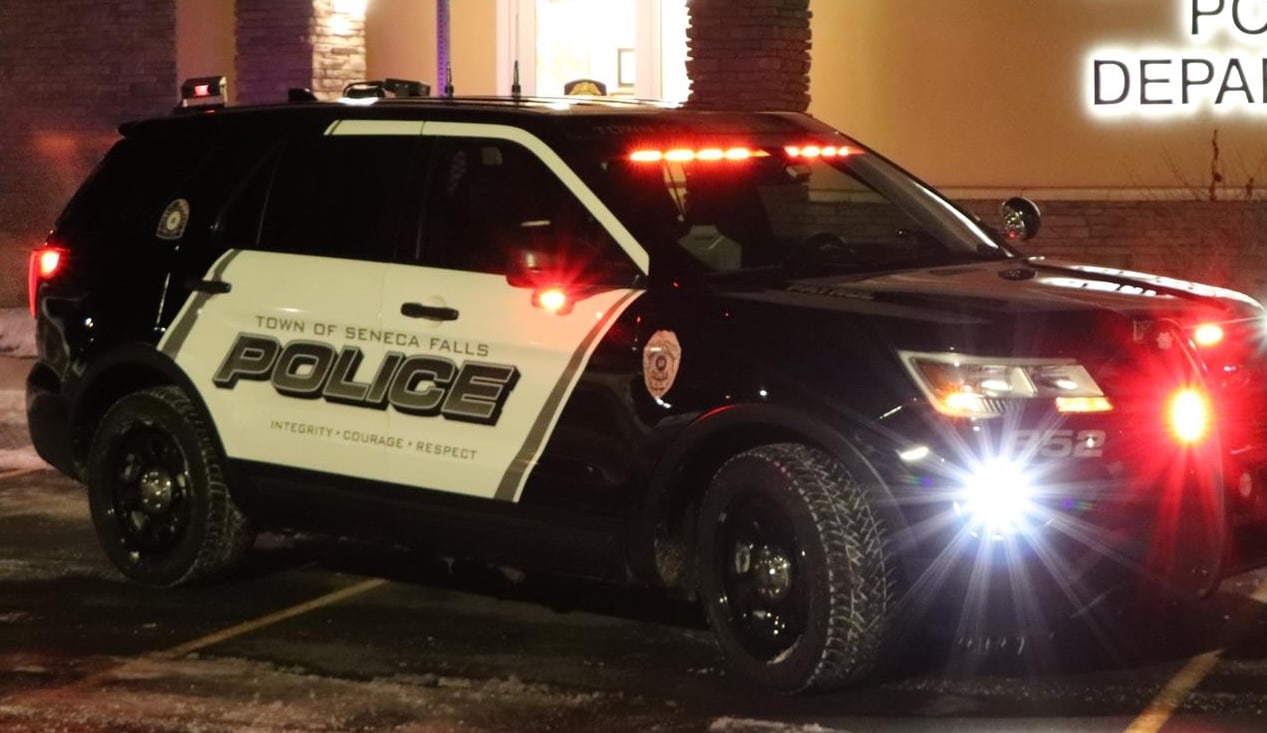 Crash briefly shuts down Route 5 in Seneca Falls Crash briefly shuts down Route 5 in Seneca Falls