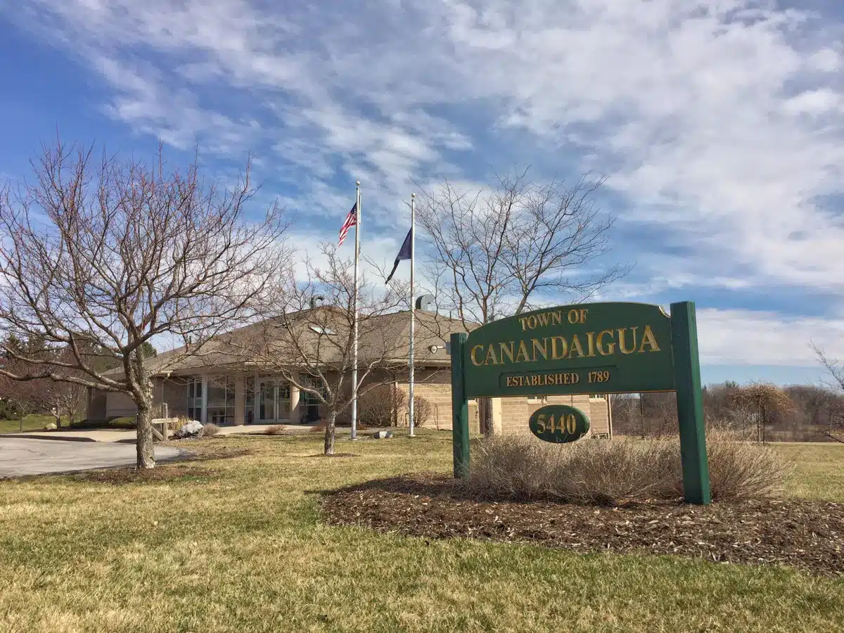 Canandaigua urges residents to engage with town through new digital tools Canandaigua urges residents to engage with town through new digital tools