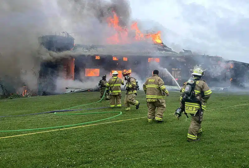 Firefighters battle intense blaze in Enfield Firefighters battle intense blaze in Enfield
