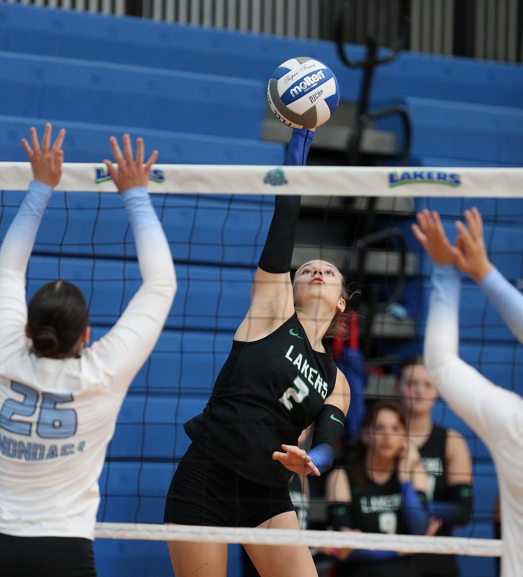 FLCC Women’s Volleyball Sweeps Home Opener with Back-to-Back Wins FLCC Women’s Volleyball Sweeps Home Opener with Back-to-Back Wins