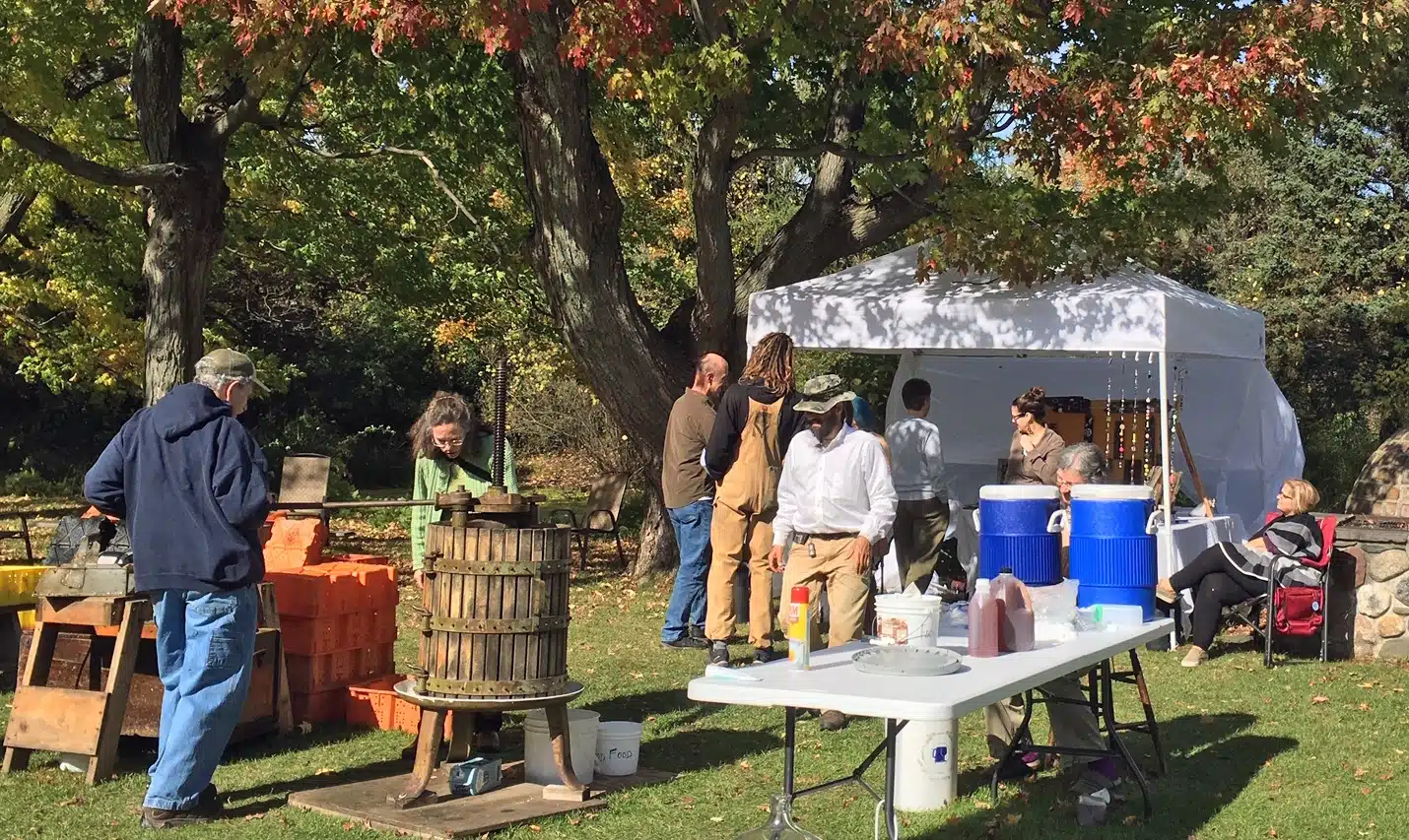 Rochester Folk Art Guild hosts harvest open house and apple festival Rochester Folk Art Guild hosts harvest open house and apple festival
