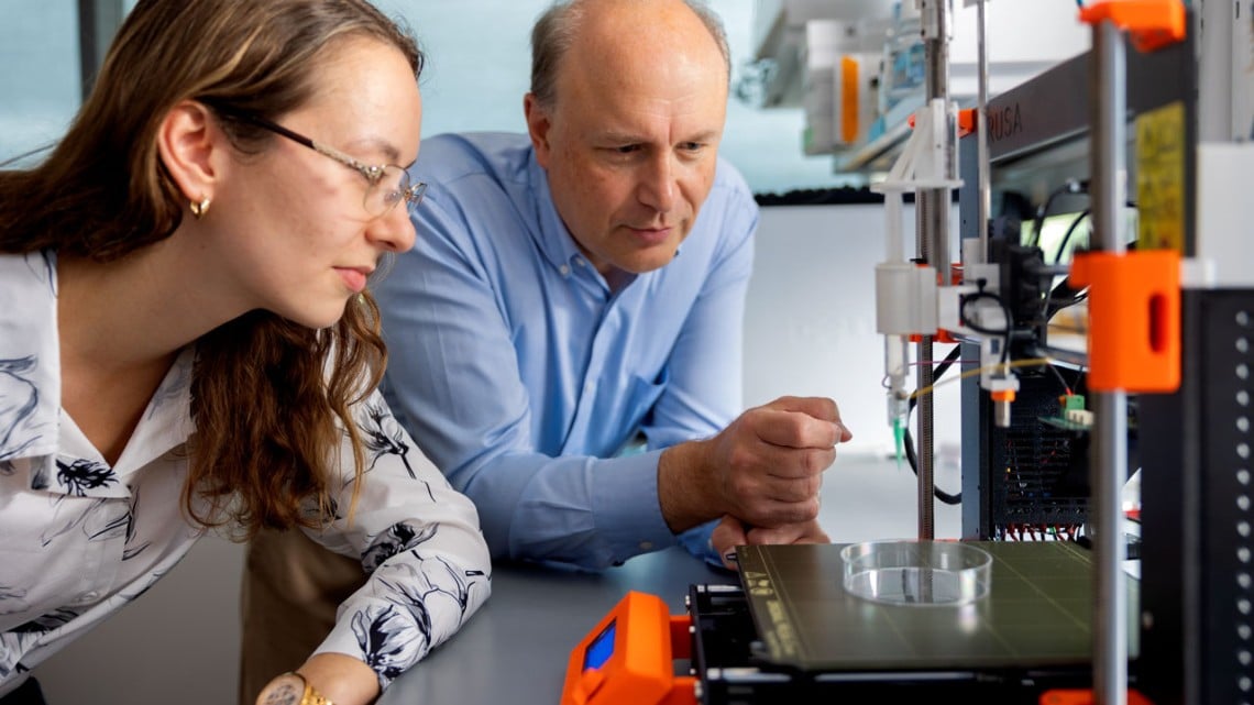 Cornell undergrad patents smart syringe for bioprinting, with Bill Nye’s support