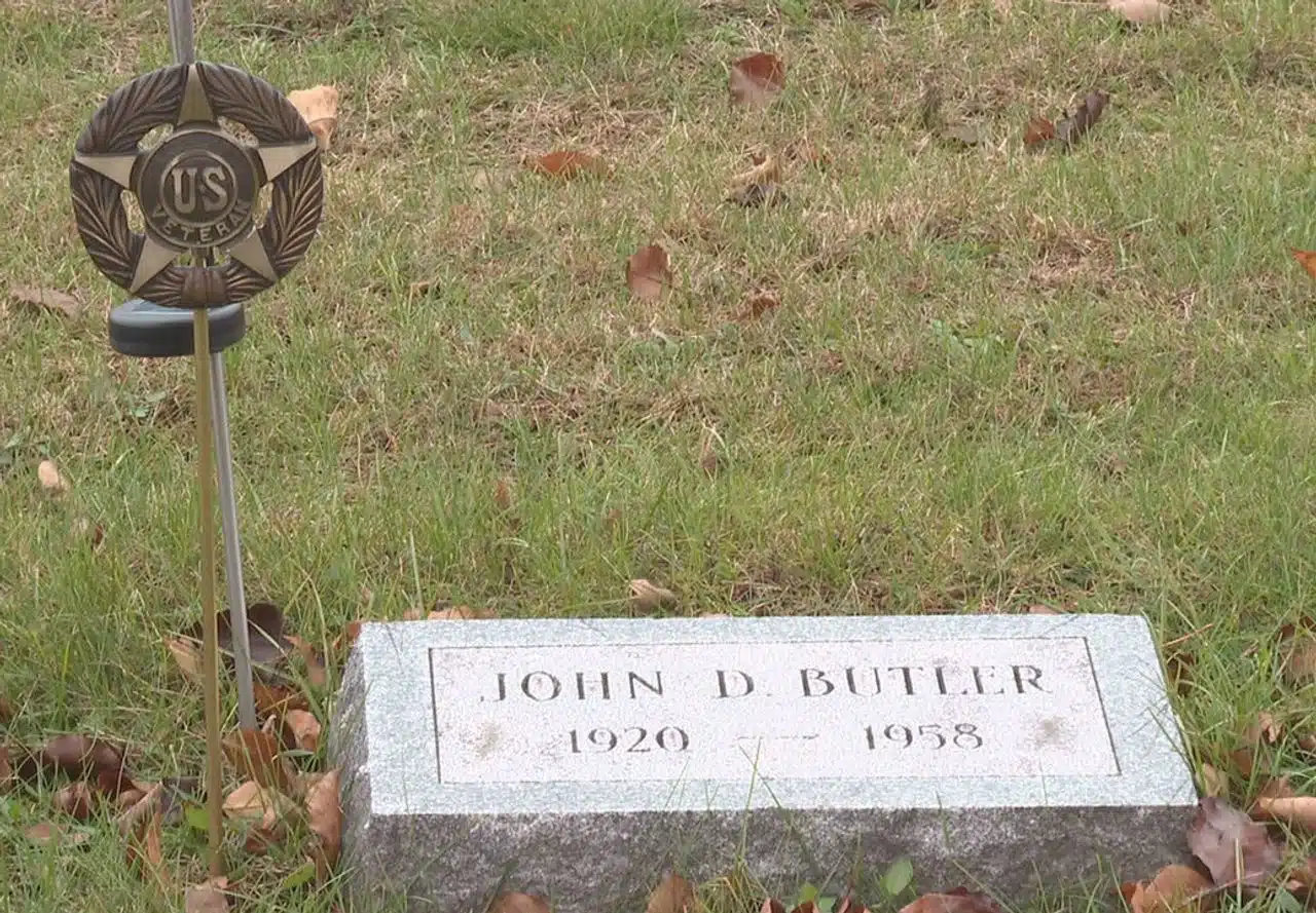 Donation replaces stolen veteran grave markers in time for Veterans Day