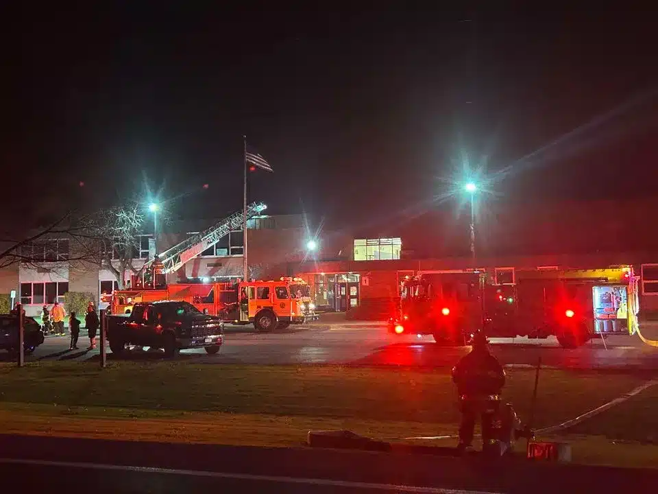 Wayne Middle School moves to remote learning after fire damages building Wayne Middle School moves to remote learning after fire damages building