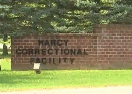 Officers seek dismissal in inmate death case Officers seek dismissal in inmate death case