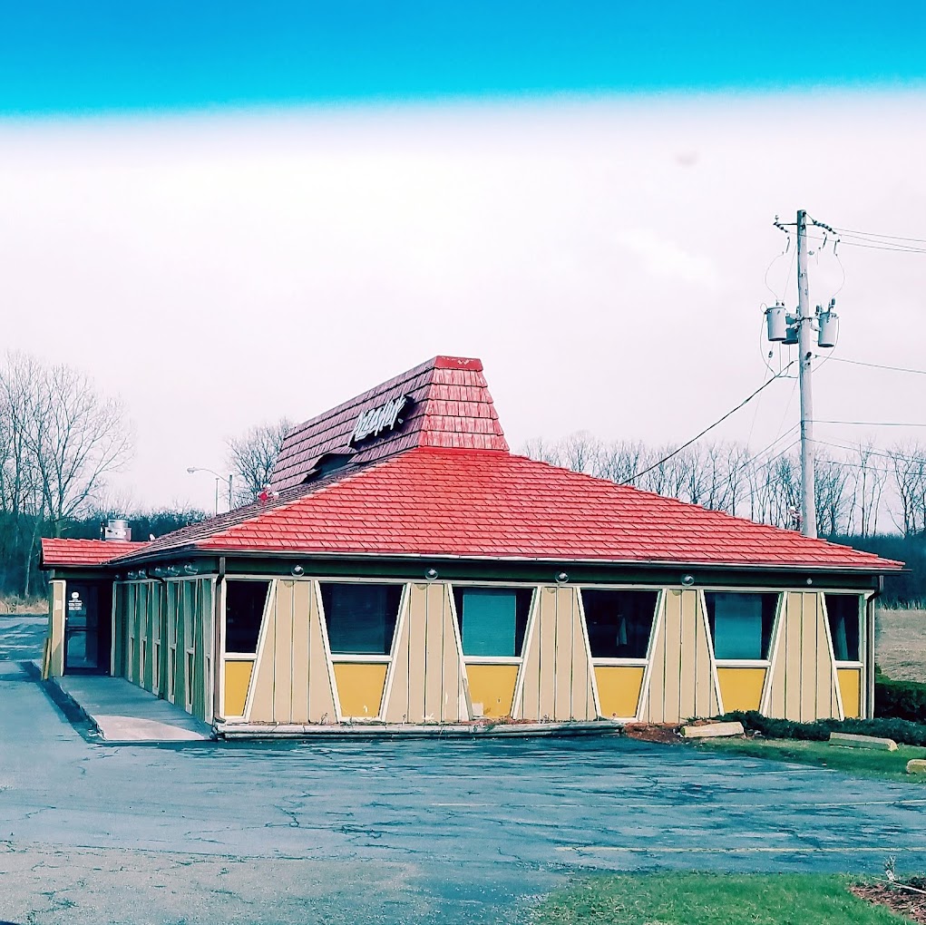 Sennett Pizza Hut may relocate to new site across the street Sennett Pizza Hut may relocate to new site across the street