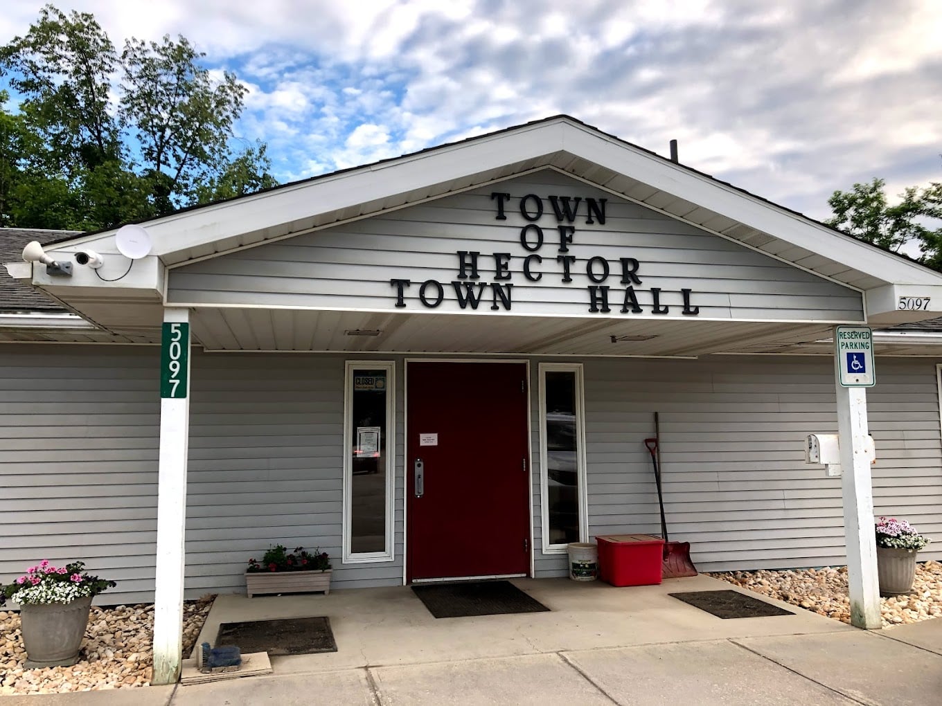 Audit reveals unauthorized payments and oversight failures in Town of Hector Audit reveals unauthorized payments and oversight failures in Town of Hector