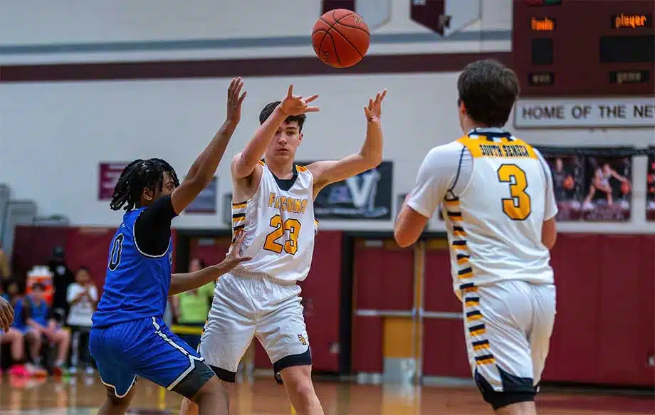 MONDAY HS BASKETBALL SECTIONAL REPORT: Mynderse girls pull off stunning upset; South Seneca and Honeoye to meet at Big House MONDAY HS BASKETBALL SECTIONAL REPORT: Mynderse girls pull off stunning upset; South Seneca and Honeoye to meet at Big House