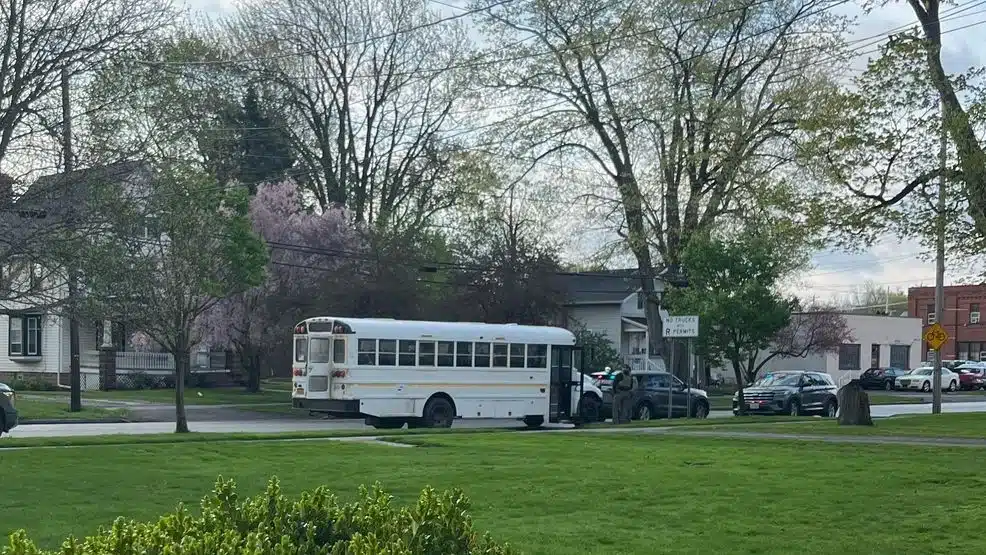 14 farmworkers detained by ICE after Orleans traffic stop 14 farmworkers detained by ICE after Orleans traffic stop