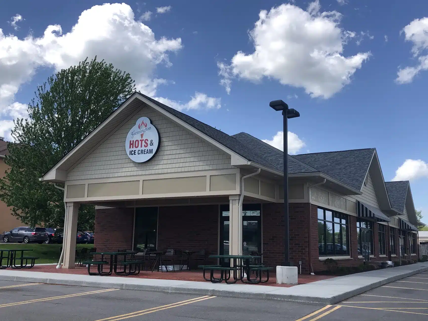 Farmington Hots is open for business: New spot to get plates Farmington Hots is open for business: New spot to get plates