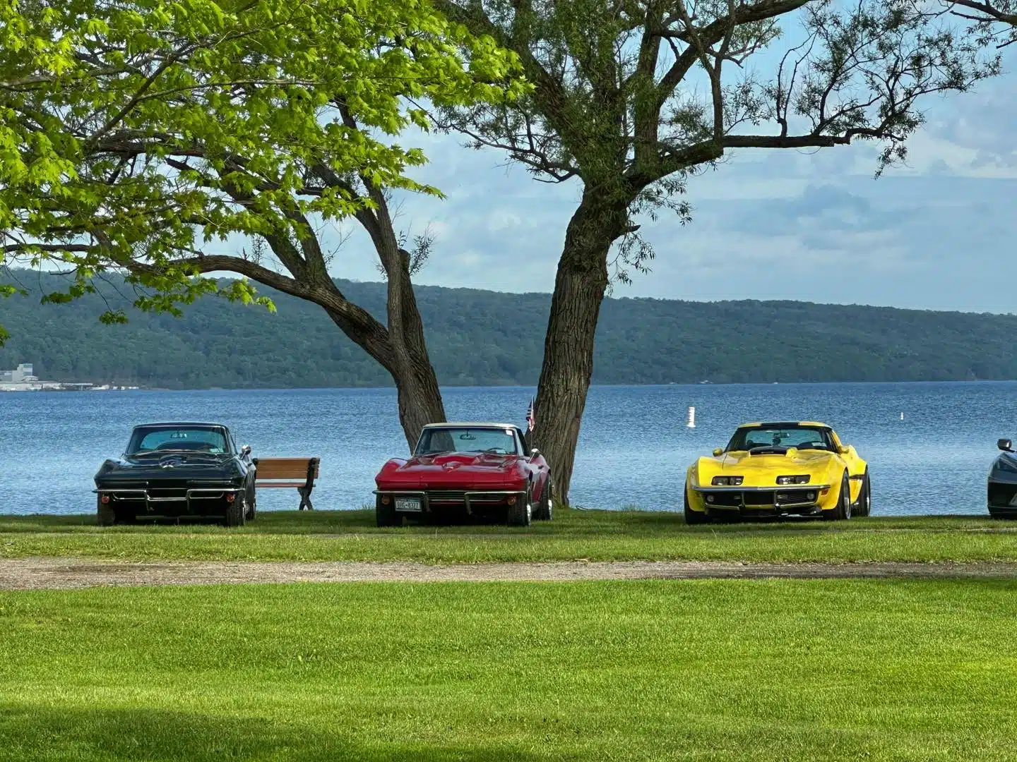 Over 100 Corvettes rev up in Watkins Glen Over 100 Corvettes rev up in Watkins Glen