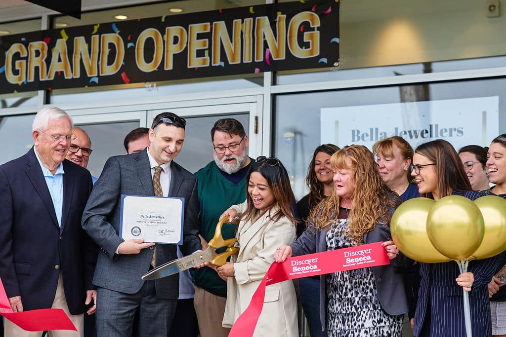 Bella Jewellers opens at Finger Lakes Premium Outlets Bella Jewellers opens at Finger Lakes Premium Outlets