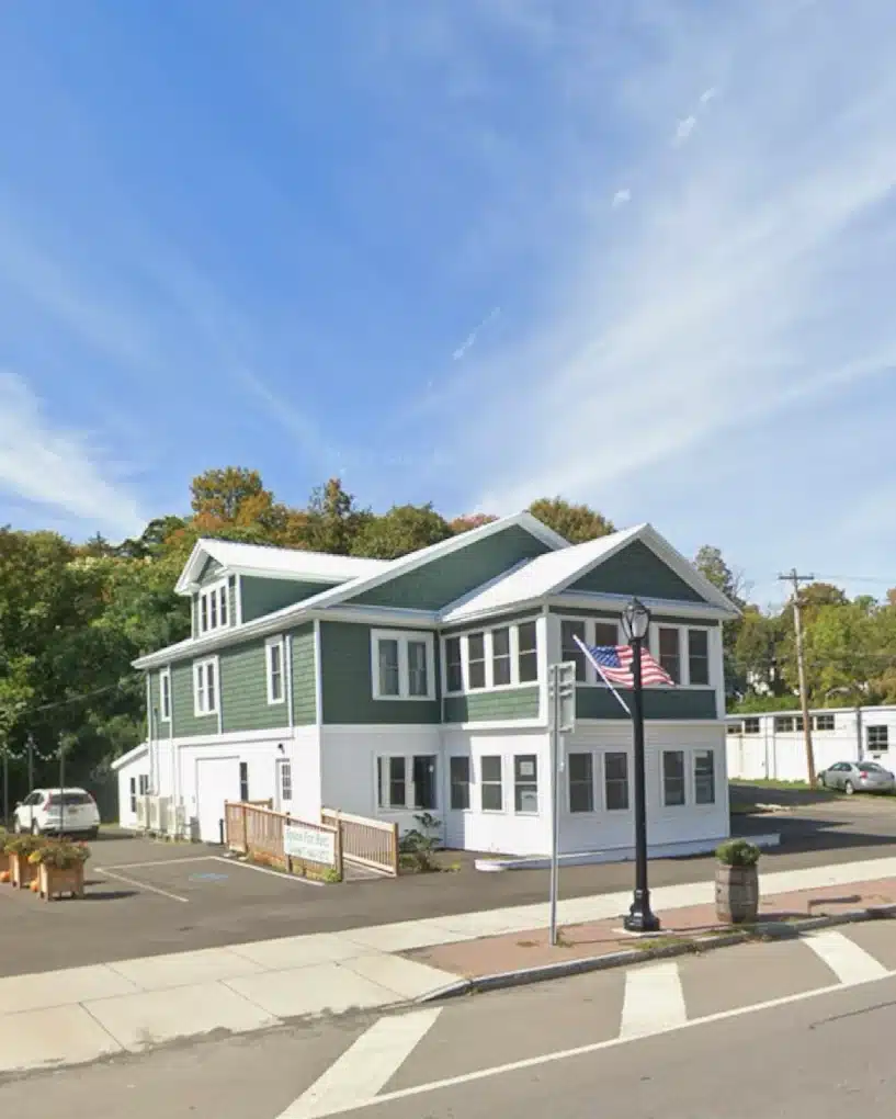 New café blends comfort food and community in Watkins Glen New café blends comfort food and community in Watkins Glen