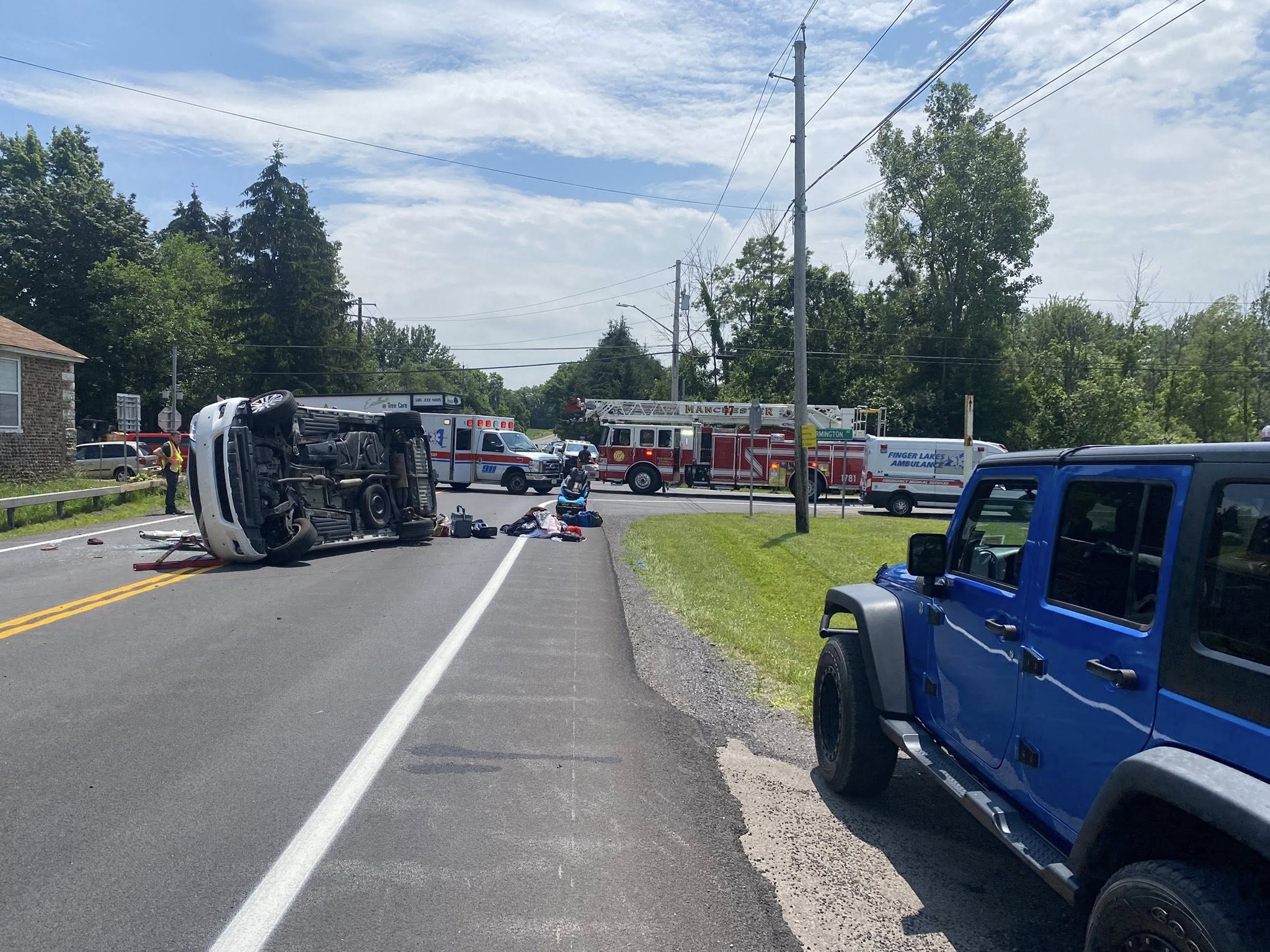 Multiple injured in Palmyra crash with car on its side Multiple injured in Palmyra crash with car on its side