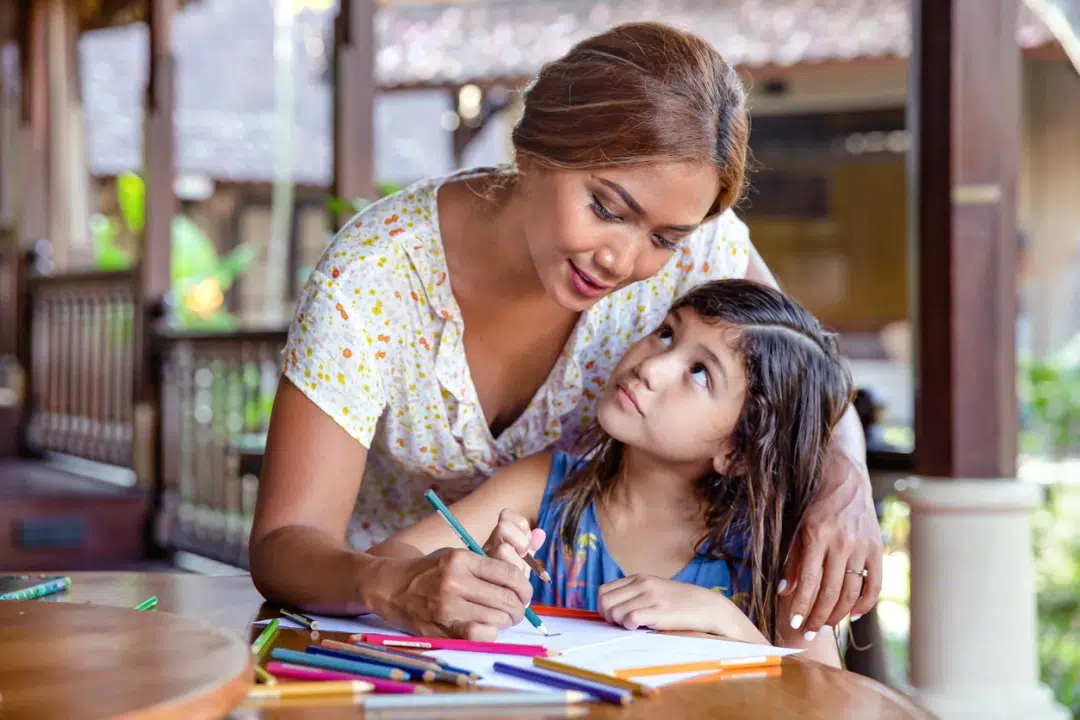 5 Ways to Raise Bilingual Kids Using TV Content at Home