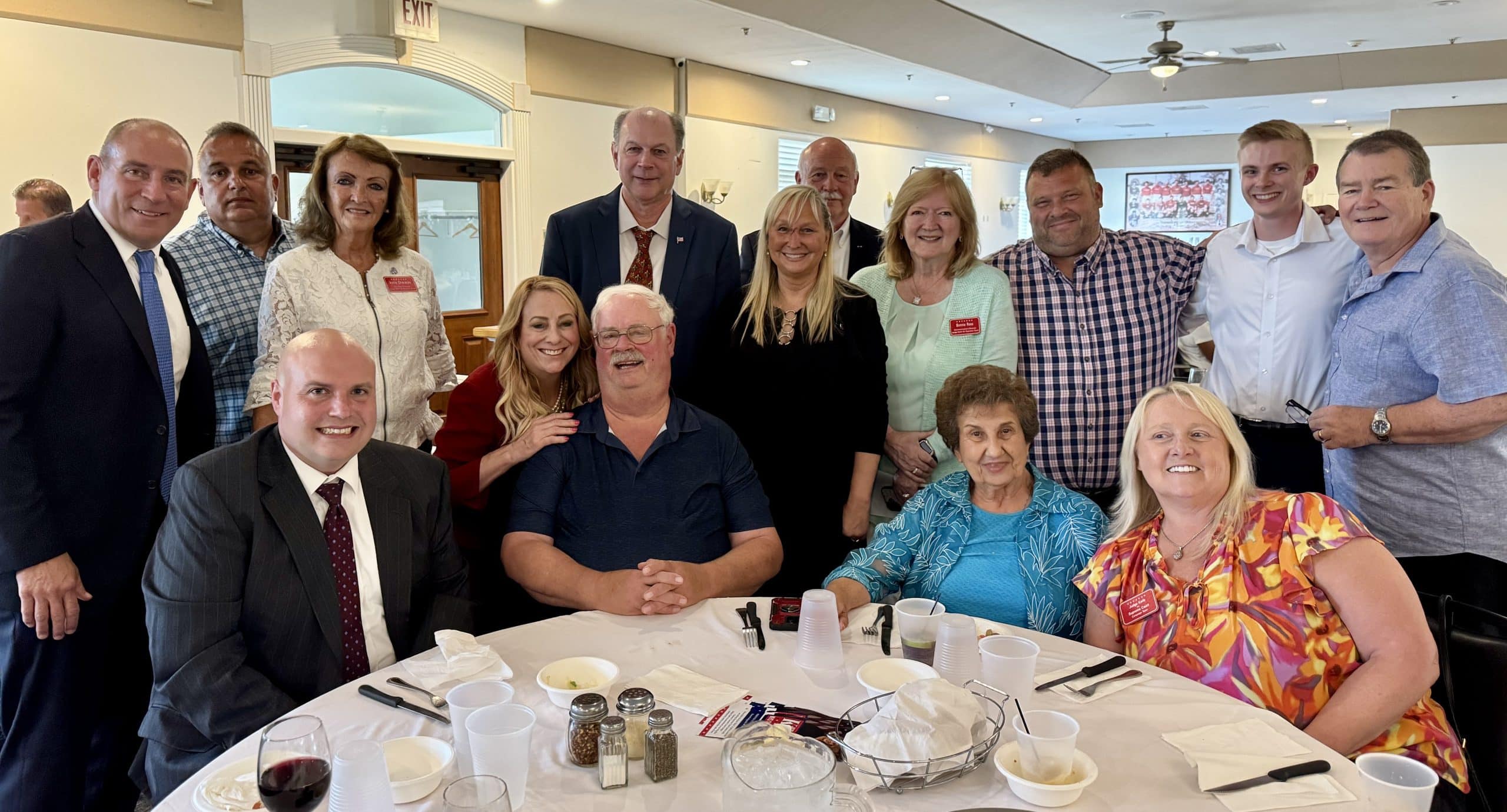 DiNolfo, Karle get more support in judge race