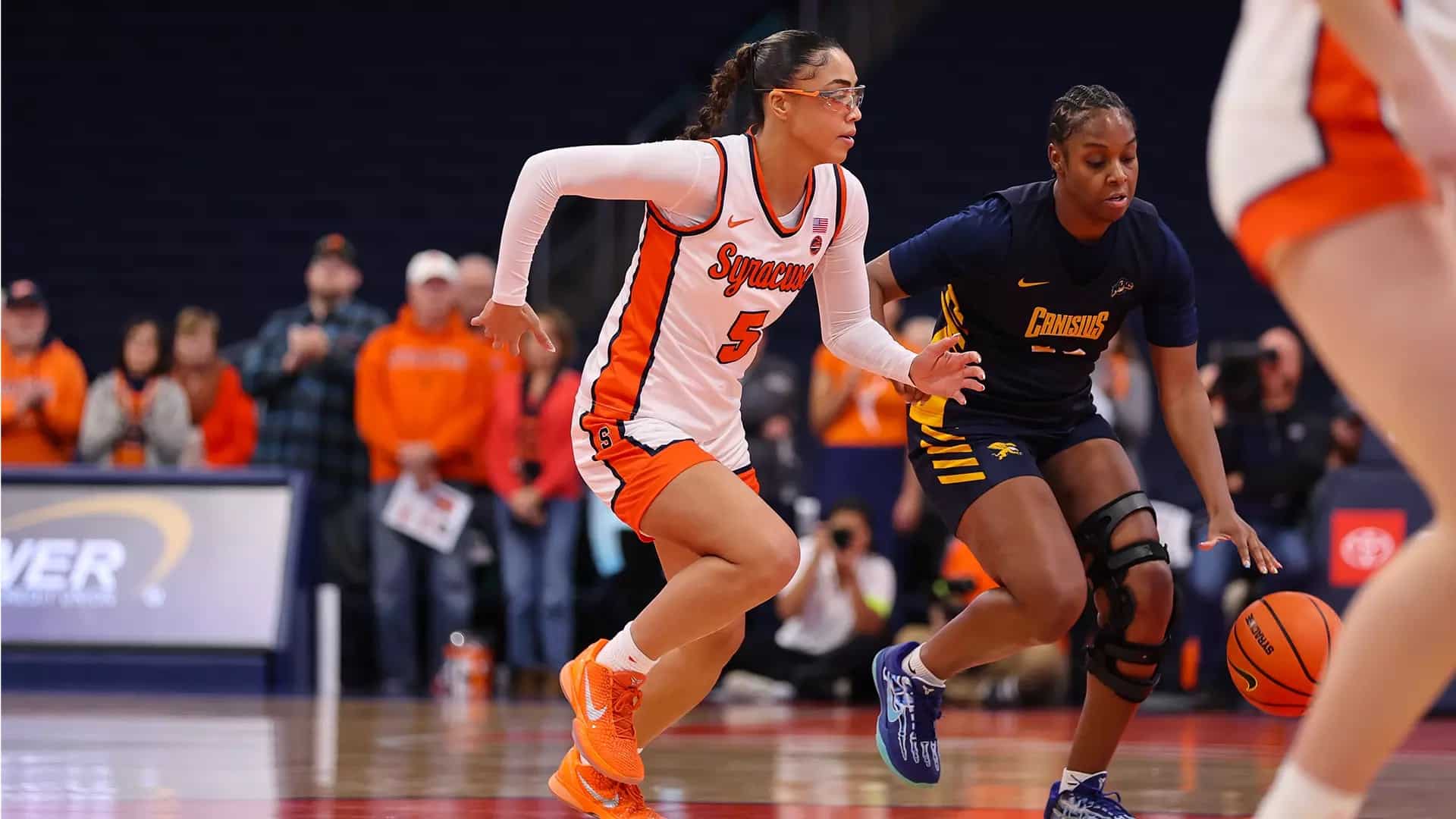 Syracuse women’s basketball improves to 3-0 with win over Canisius