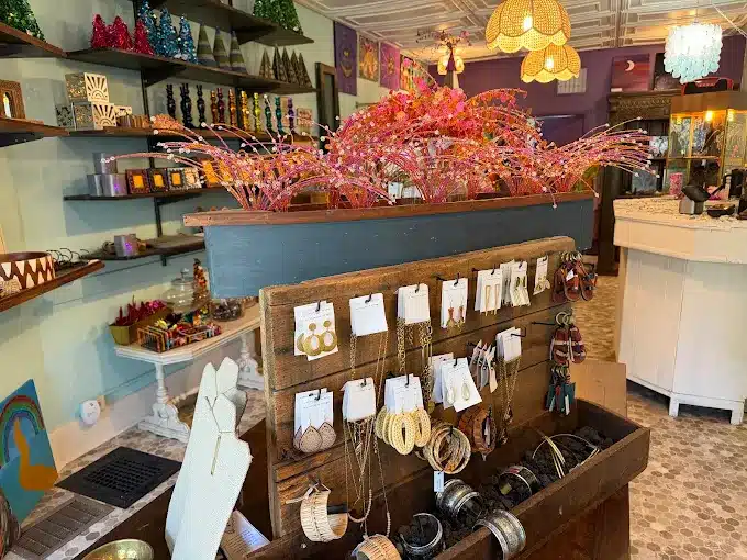 Mystic Mermaid Artisan Collective opens in downtown Canandaigua