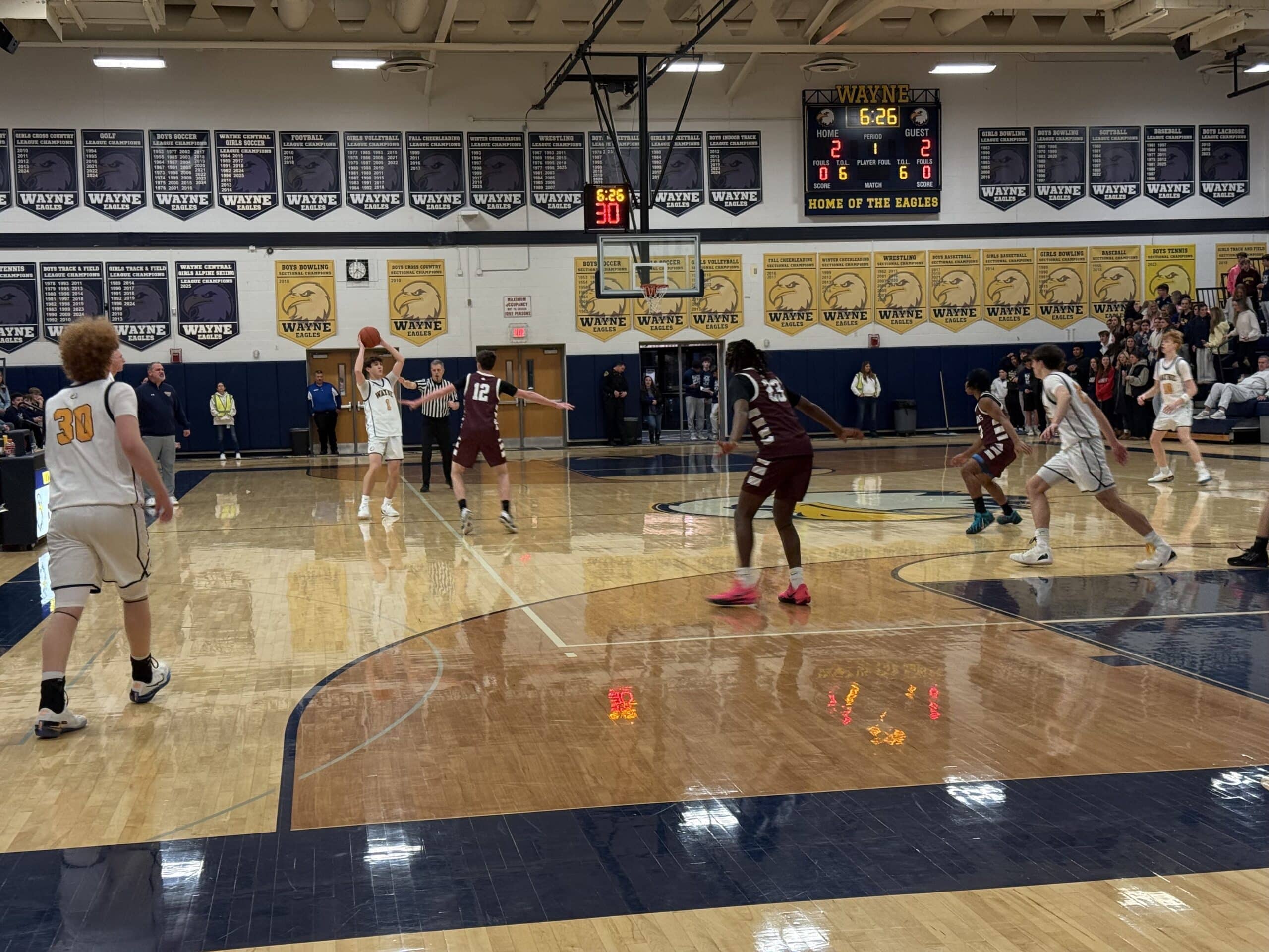 HS BASKETBALL REPORT: Aidan Twist drops 35 for Wayne; Newark boys suffer first loss