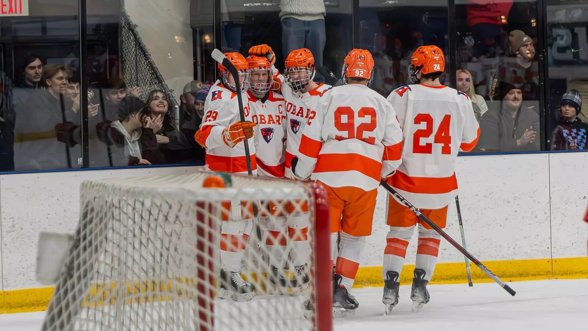 Hobart hockey cruises past Buffalo State, unbeaten streak reaches 29