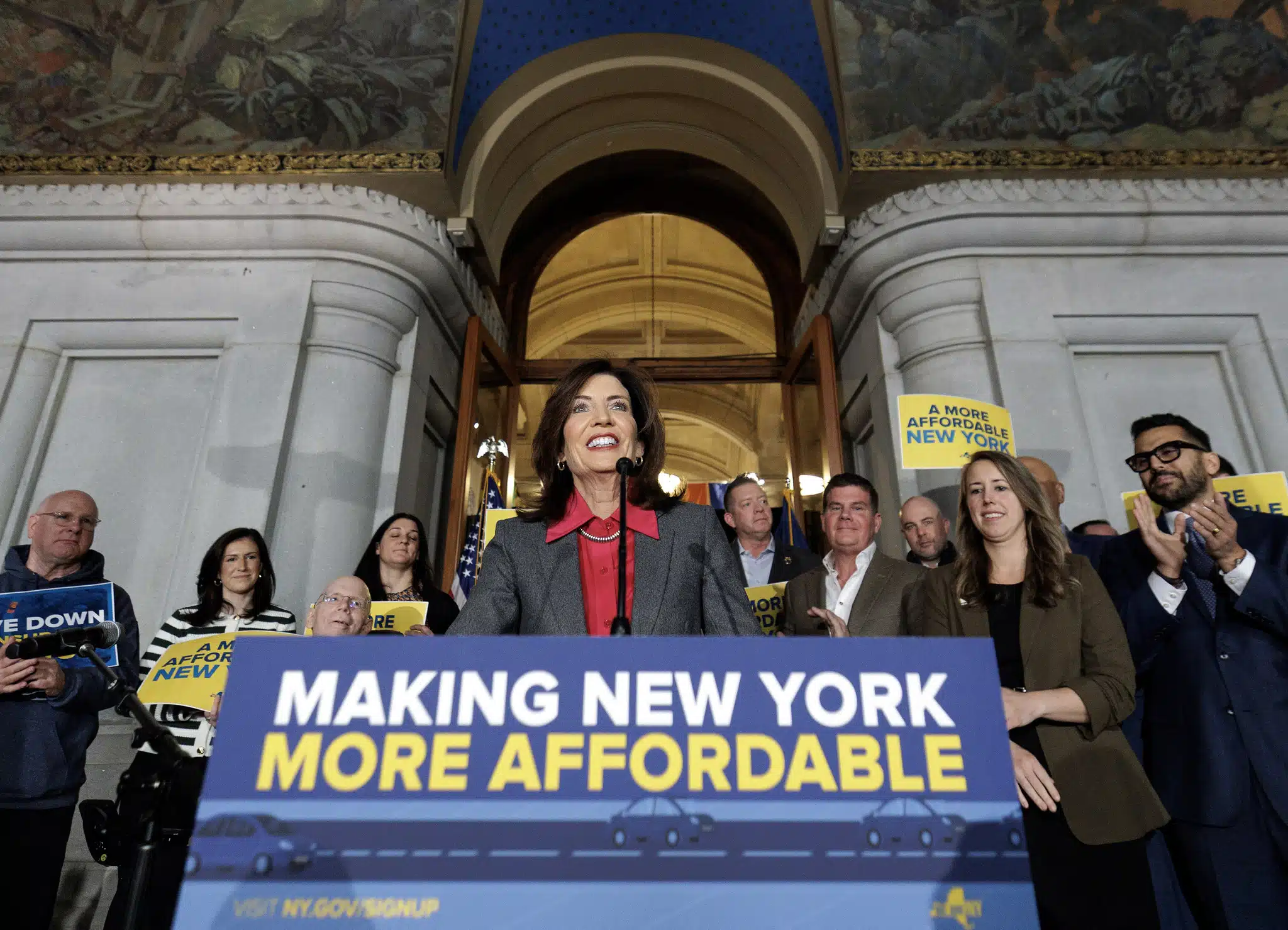 Hochul announces mental health training for responders