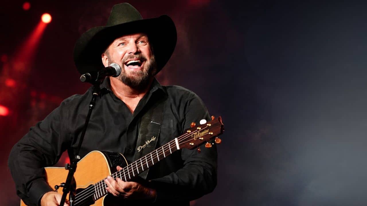 Garth Brooks Announces New Tour With Every Ticket Priced the Same for Fans Across the Country Garth Brooks Announces New Tour With Every Ticket Priced the Same for Fans Across the Country