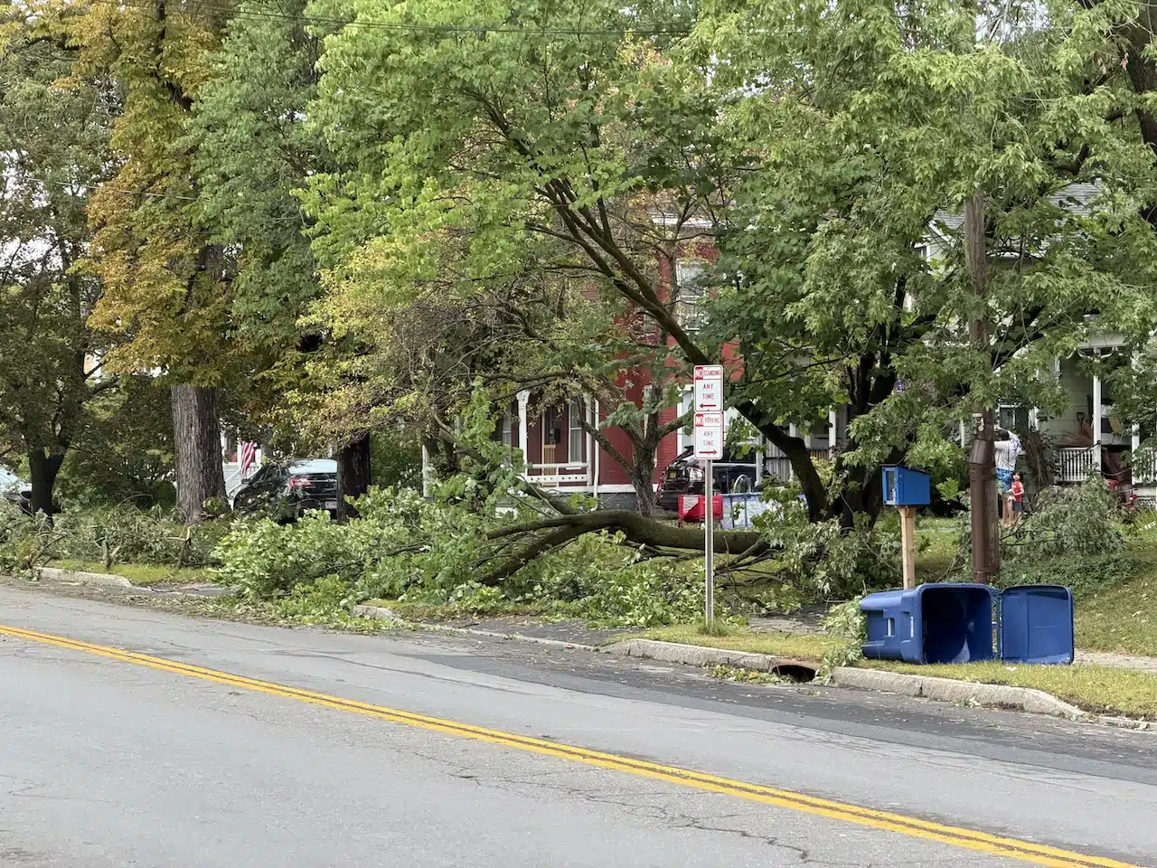 Seneca County tornado cleanup shifts to debris removal, damage reporting and recovery Seneca County tornado cleanup shifts to debris removal, damage reporting and recovery