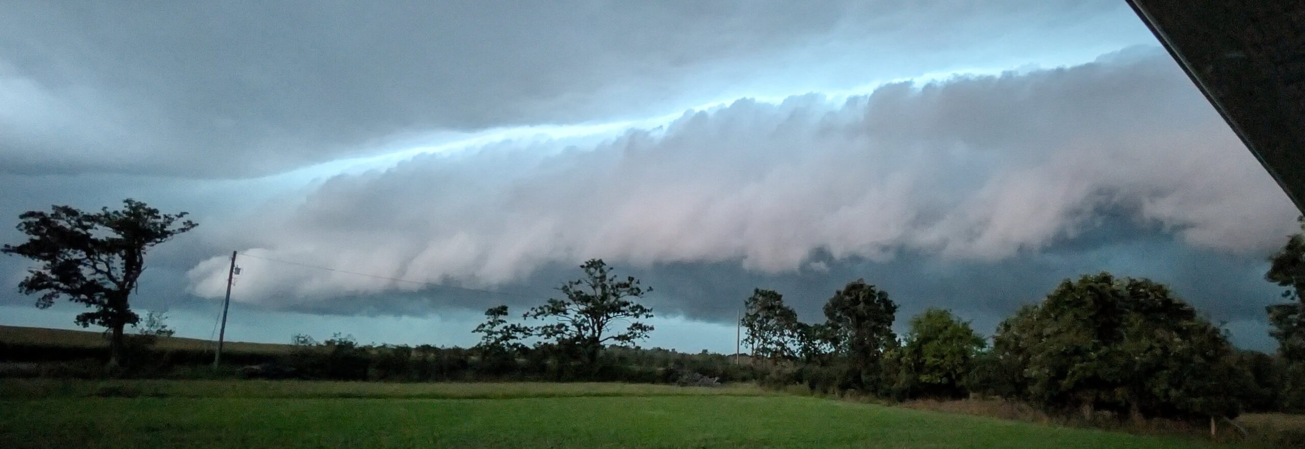 Tornado-warned storm leaves 5,216 without power in Seneca County; travel advisory remains Tornado-warned storm leaves 5,216 without power in Seneca County; travel advisory remains