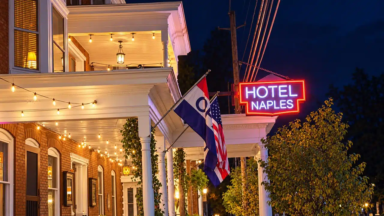 Original Naples Hotel neon sign shines again after about 40 years Original Naples Hotel neon sign shines again after about 40 years