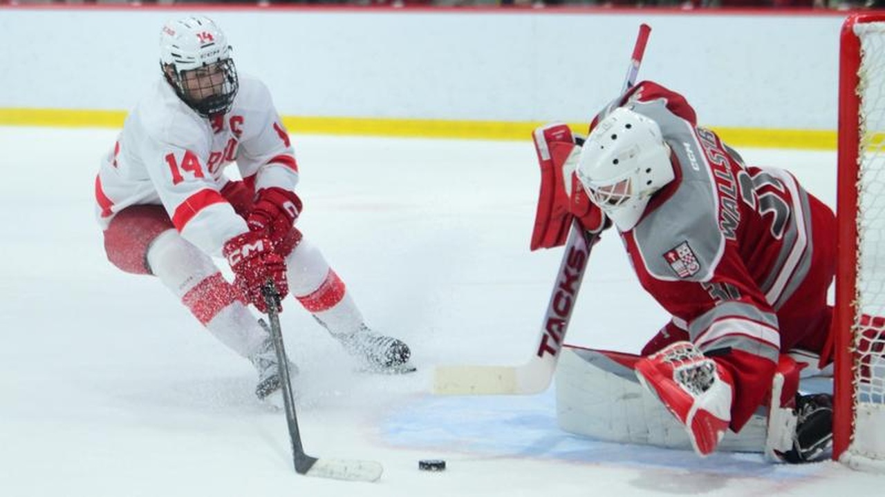 Walsh scores twice as Cornell hockey beats Sacred Heart 5-2 in opener Walsh scores twice as Cornell hockey beats Sacred Heart 5-2 in opener