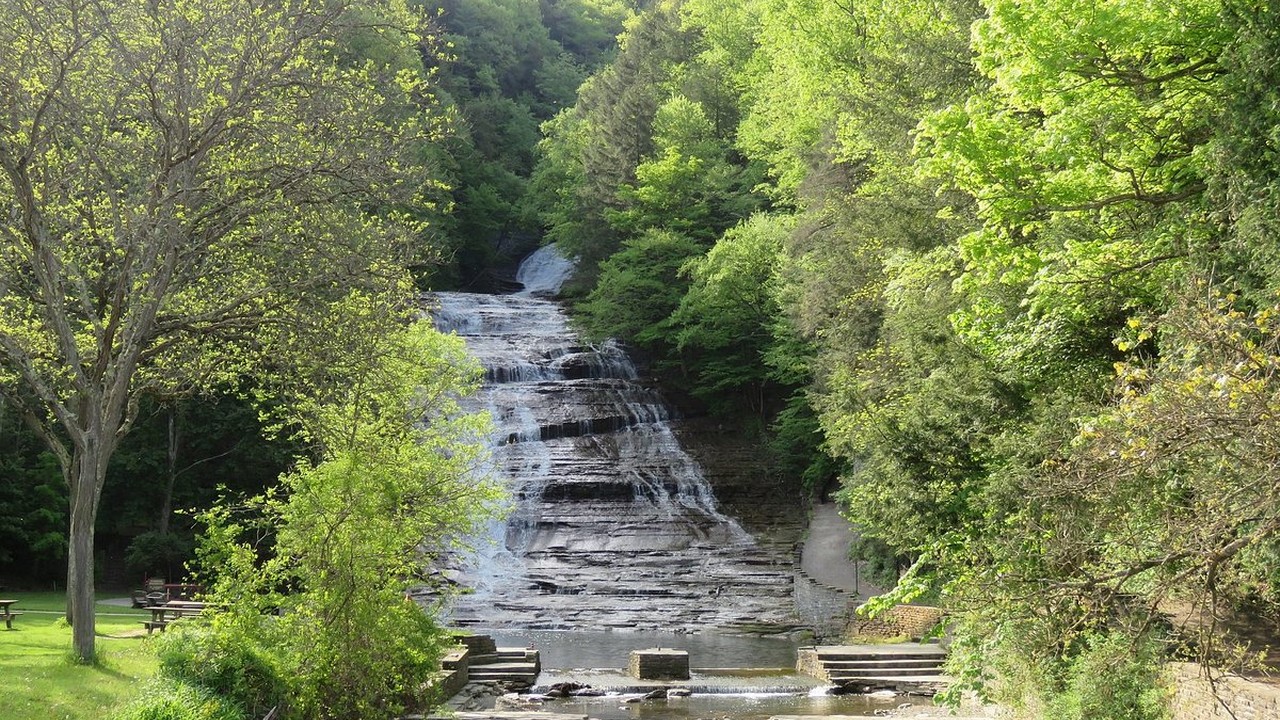 OSI buys four acres beside Buttermilk Falls for .3 million OSI buys four acres beside Buttermilk Falls for .3 million